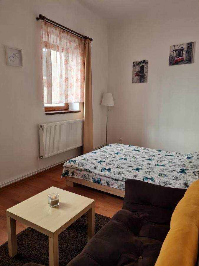 Ava Republique Apartment Brasov Luaran gambar